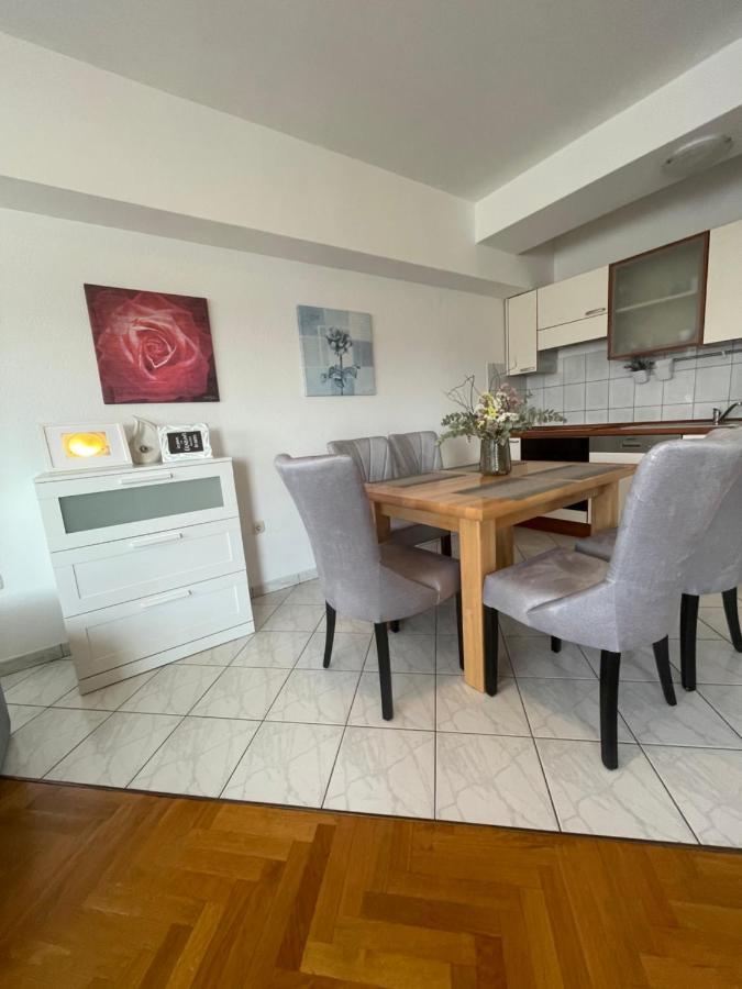 Apartment Isabell Спліт Екстер'єр фото
