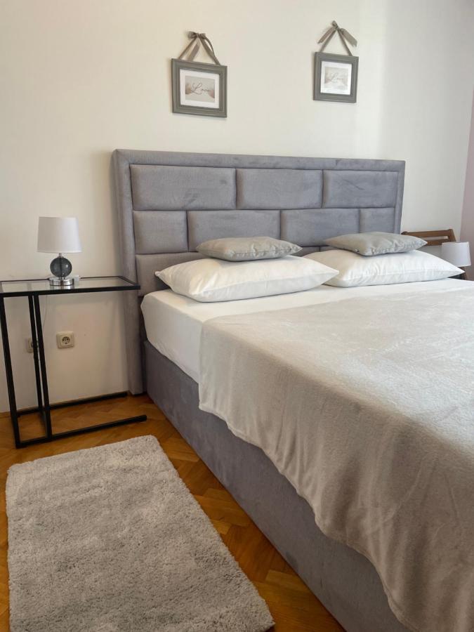 Apartment Isabell Спліт Екстер'єр фото